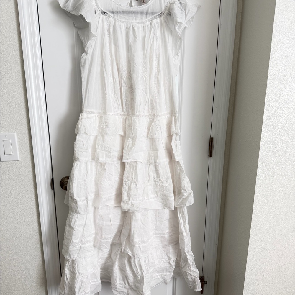 BRAND NEW BANANA REPUBLIC White Ruffled Tiered Dress Woman’s. Medium TALL